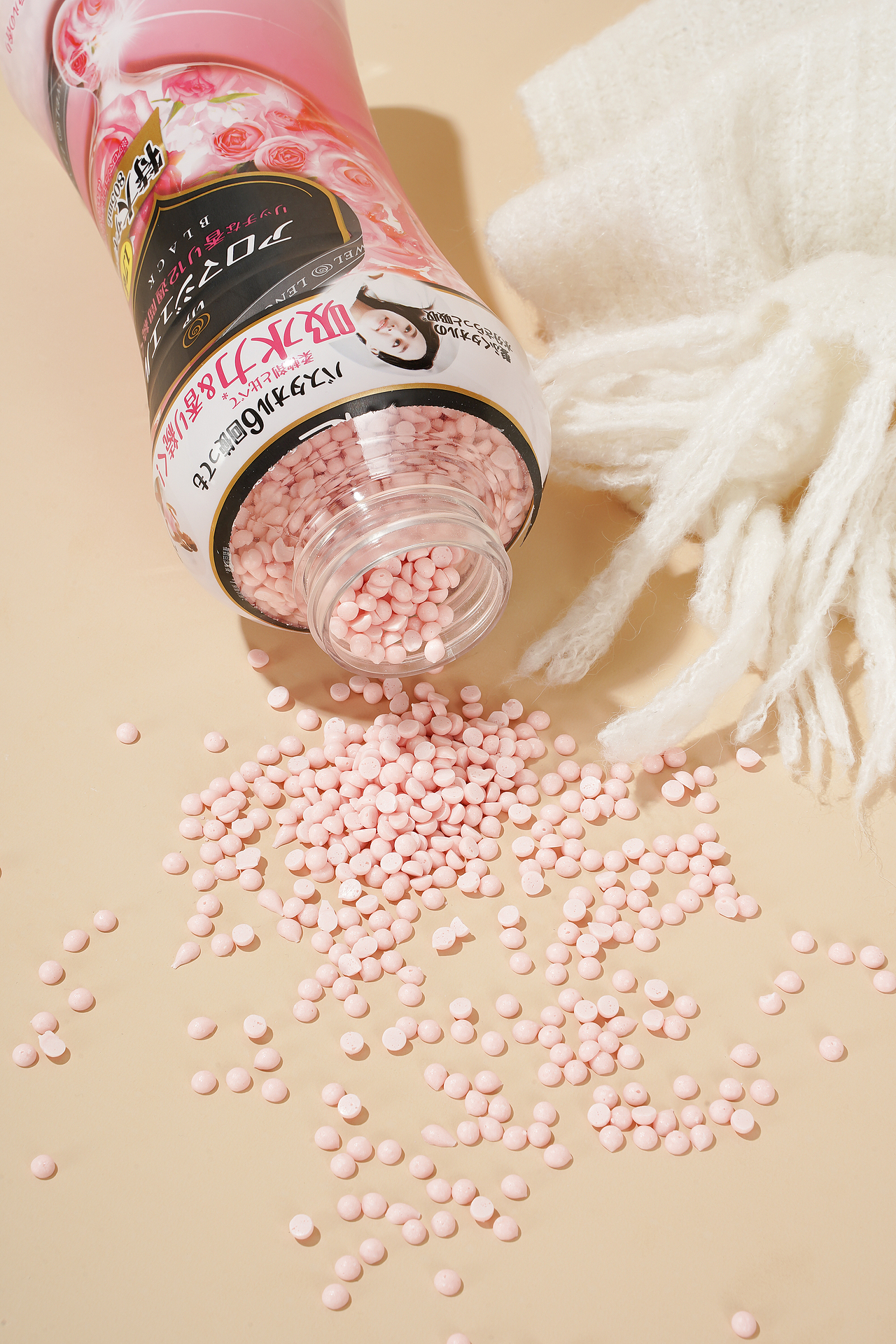 宝洁当妮柔顺剂留香珠（图ZMzYwMTE5MDg0） - 产品摄影 - 站酷设计师晚汐Tide原创素材 - 站酷ZCOOL