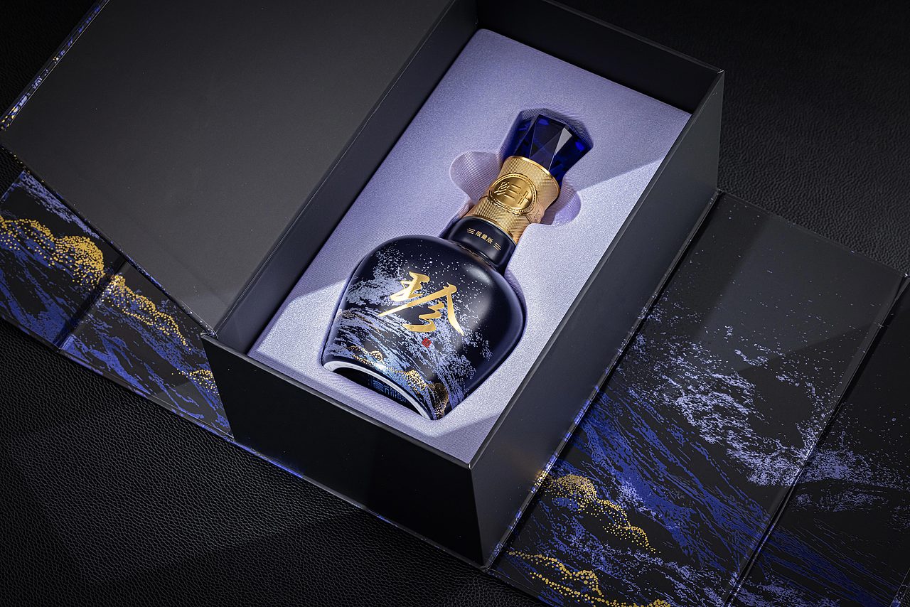 白酒拍摄-产品摄影-珍酒-山之海（图ZMzY5NzQ3NDAw） - 产品摄影 - 站酷设计师叁羽映画原创素材 - 站酷ZCOOL