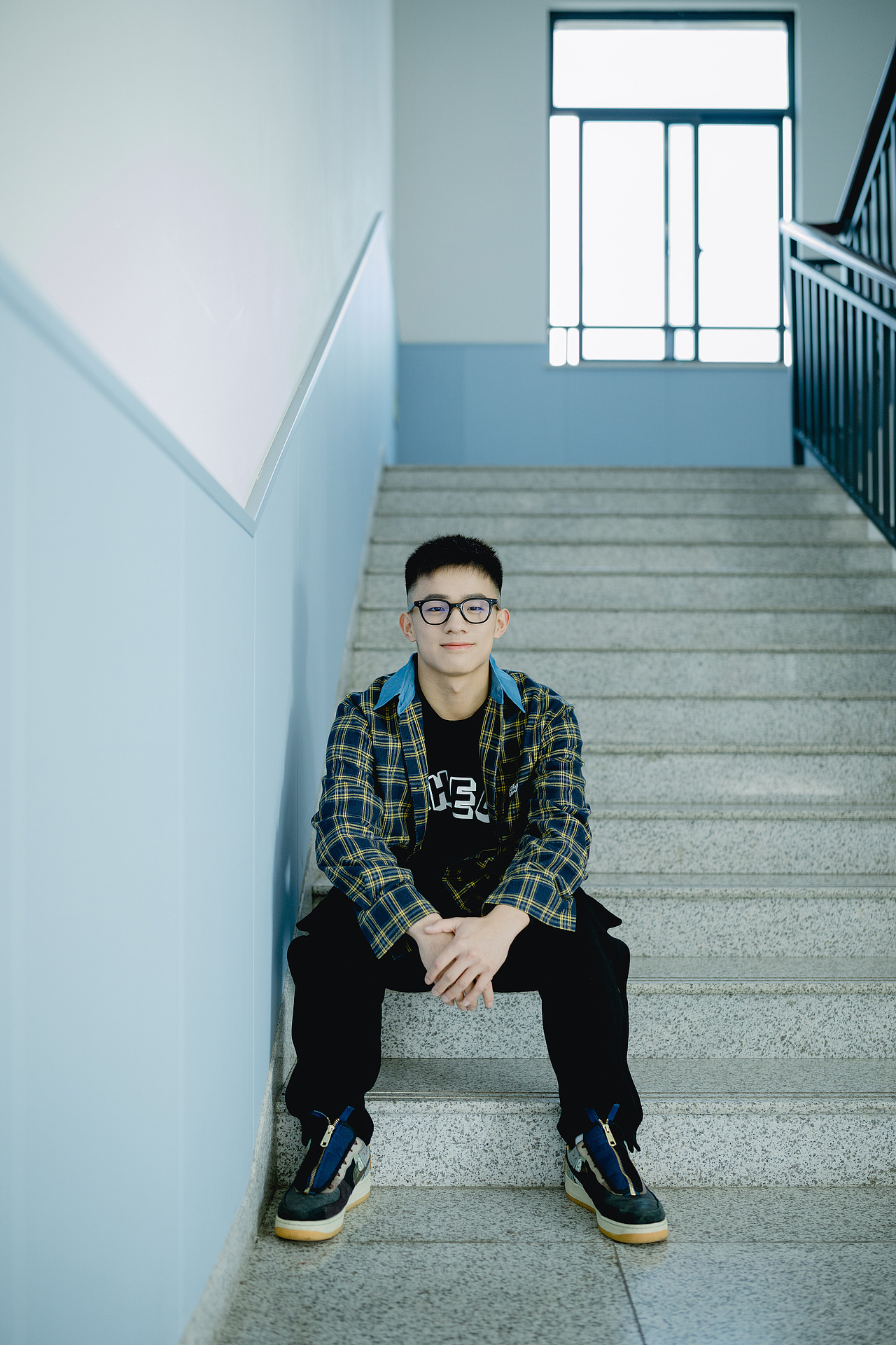 运动的男孩子自带光芒
