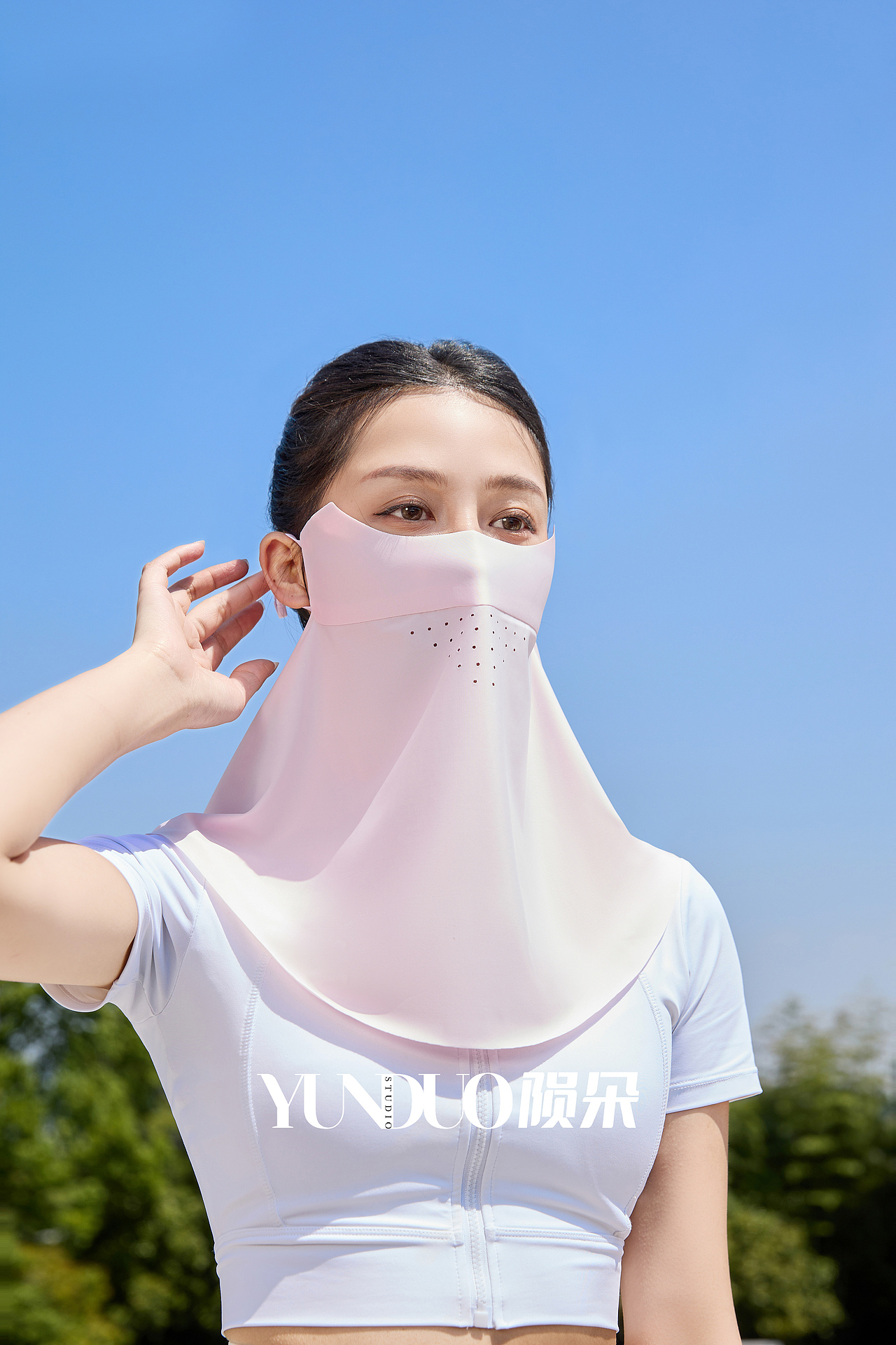 防嗮口罩 防晒冰袖 防晒衣 防晒帽 焦下风格防嗮（图ZMzU0NzkyMDgw） - 产品摄影 - 站酷设计师陨朵商拍刘大奇原创素材 - 站酷ZCOOL