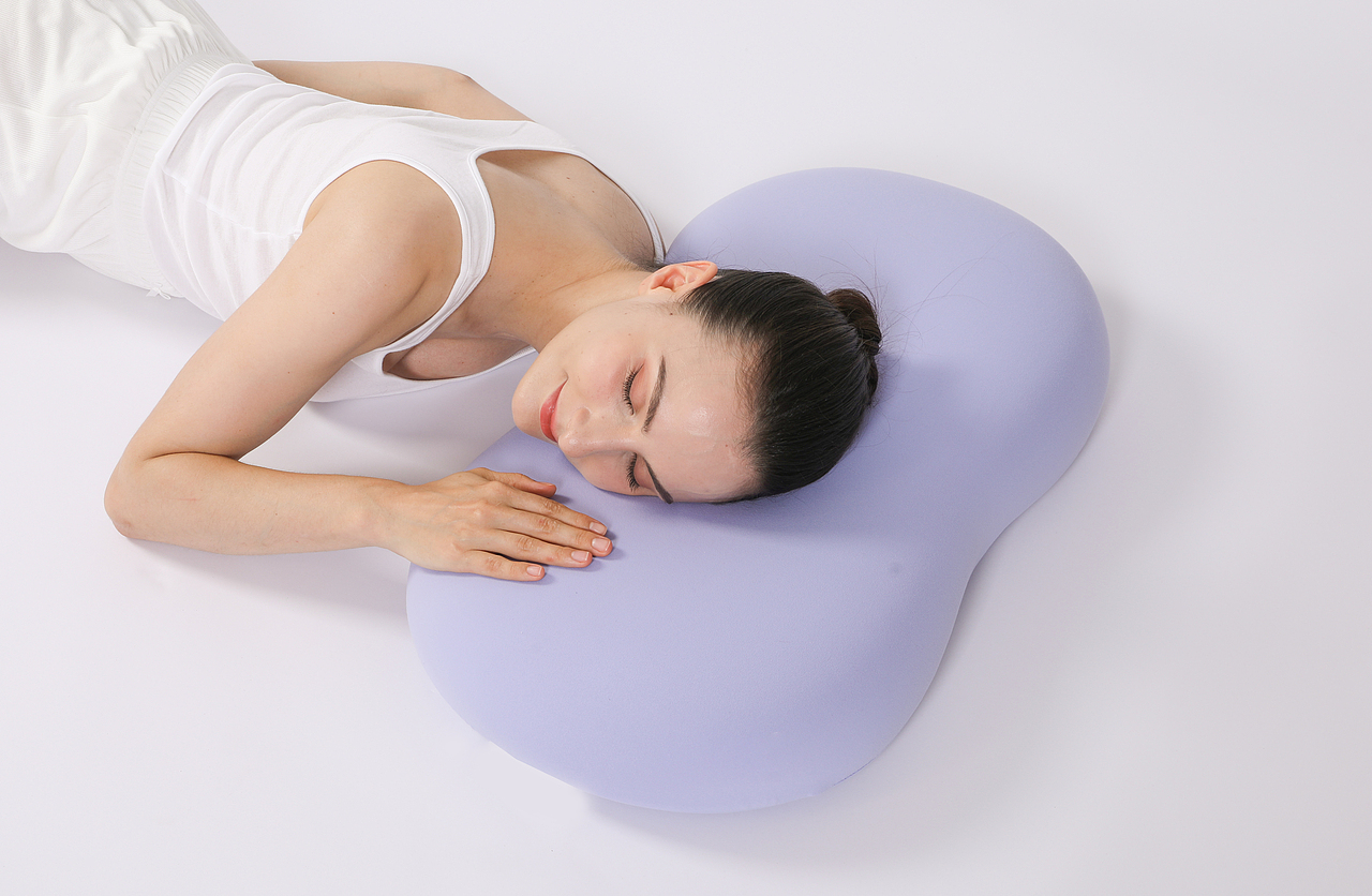 乳胶枕电商短视频拍摄外模实景摄影广告产品拍照亚马逊（图ZMzEyNjEzODQ0） - 产品摄影 - 站酷设计师零晨视觉摄影原创素材 - 站酷ZCOOL