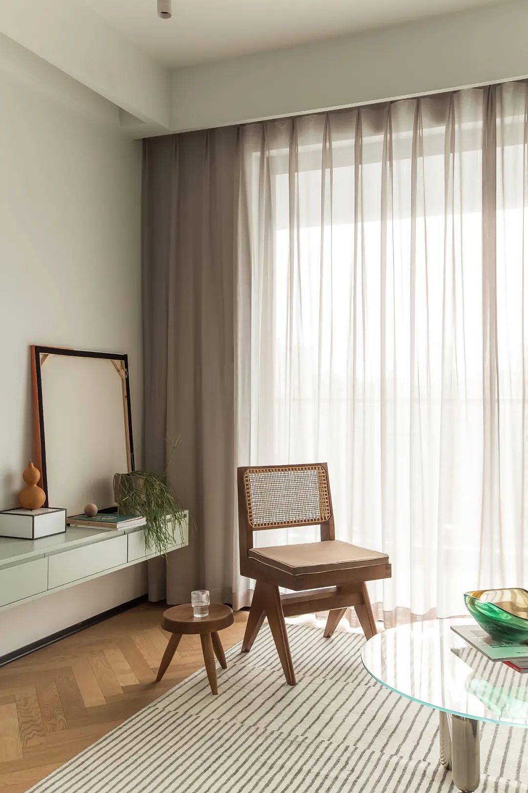 买下94㎡,舍一室换超棒“卫浴套间”,一个人住太爽!