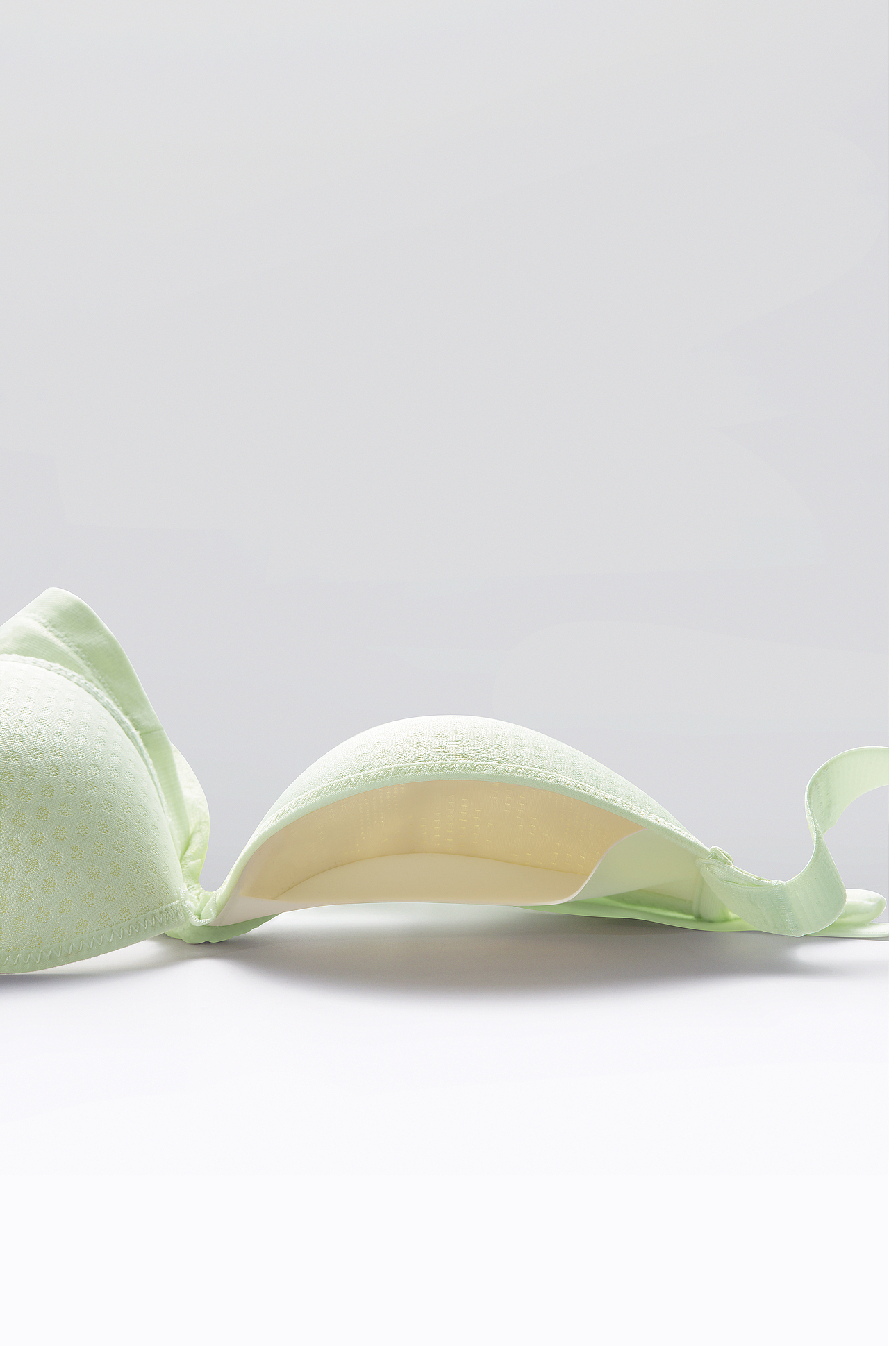 11月创意内衣拍摄3（图ZMzU2Nzc0ODM2） - 产品摄影 - 站酷设计师宝可梦摄影师张逸原创素材 - 站酷ZCOOL