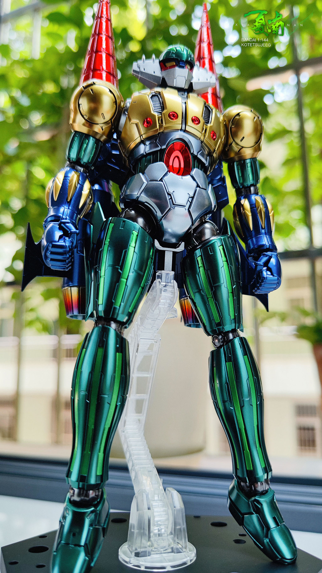 万代 1:144 hg 钢铁吉克