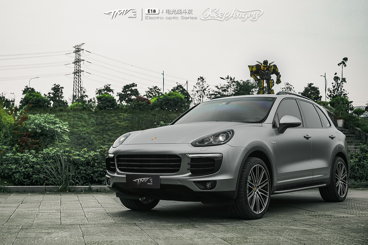 保时捷卡宴 电光战斗灰