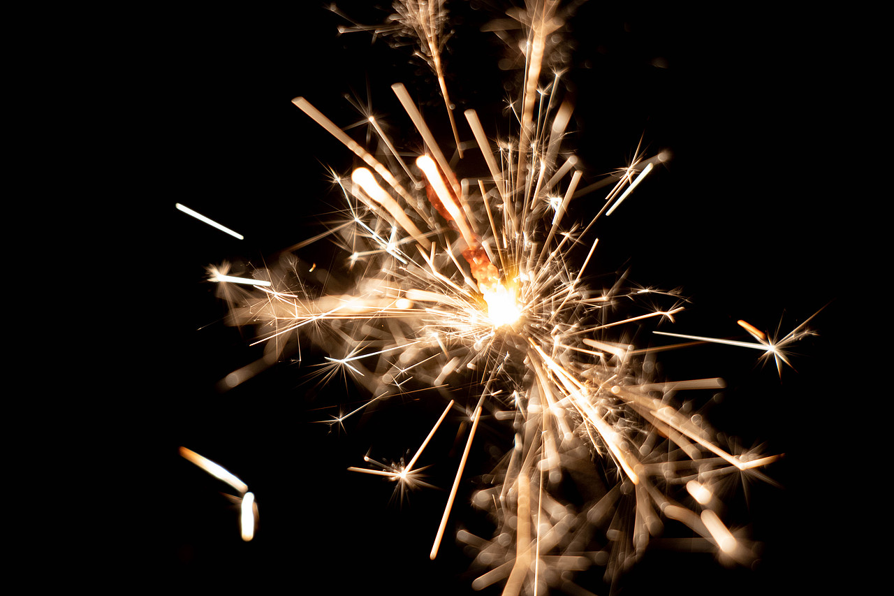 新年小焰火（图ZMzI4MjkzNzAw） - 其他摄影 - 站酷设计师阿修修xiu原创素材 - 站酷ZCOOL