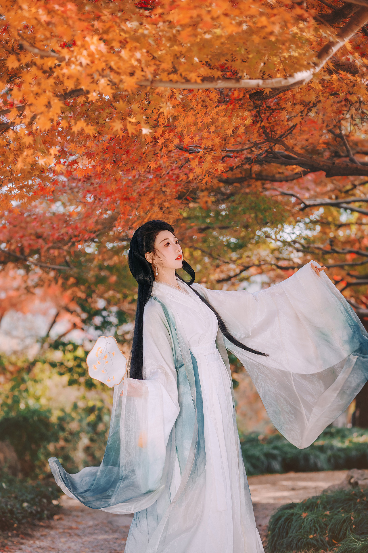 愿与诸君共秋色