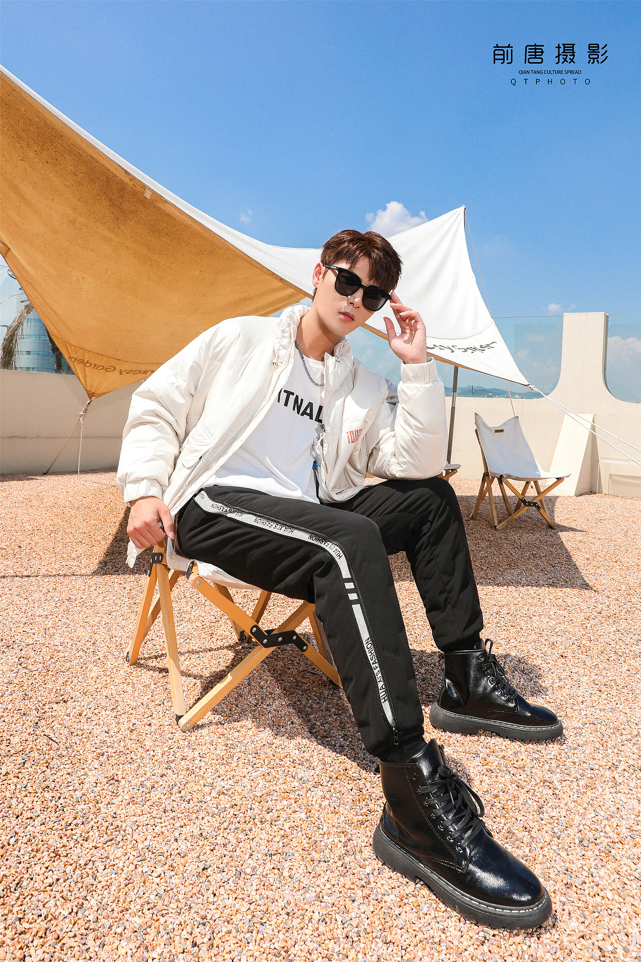 鹅绒裤 保暖裤 小黑裤 运动裤 卫裤 冲锋裤拍摄