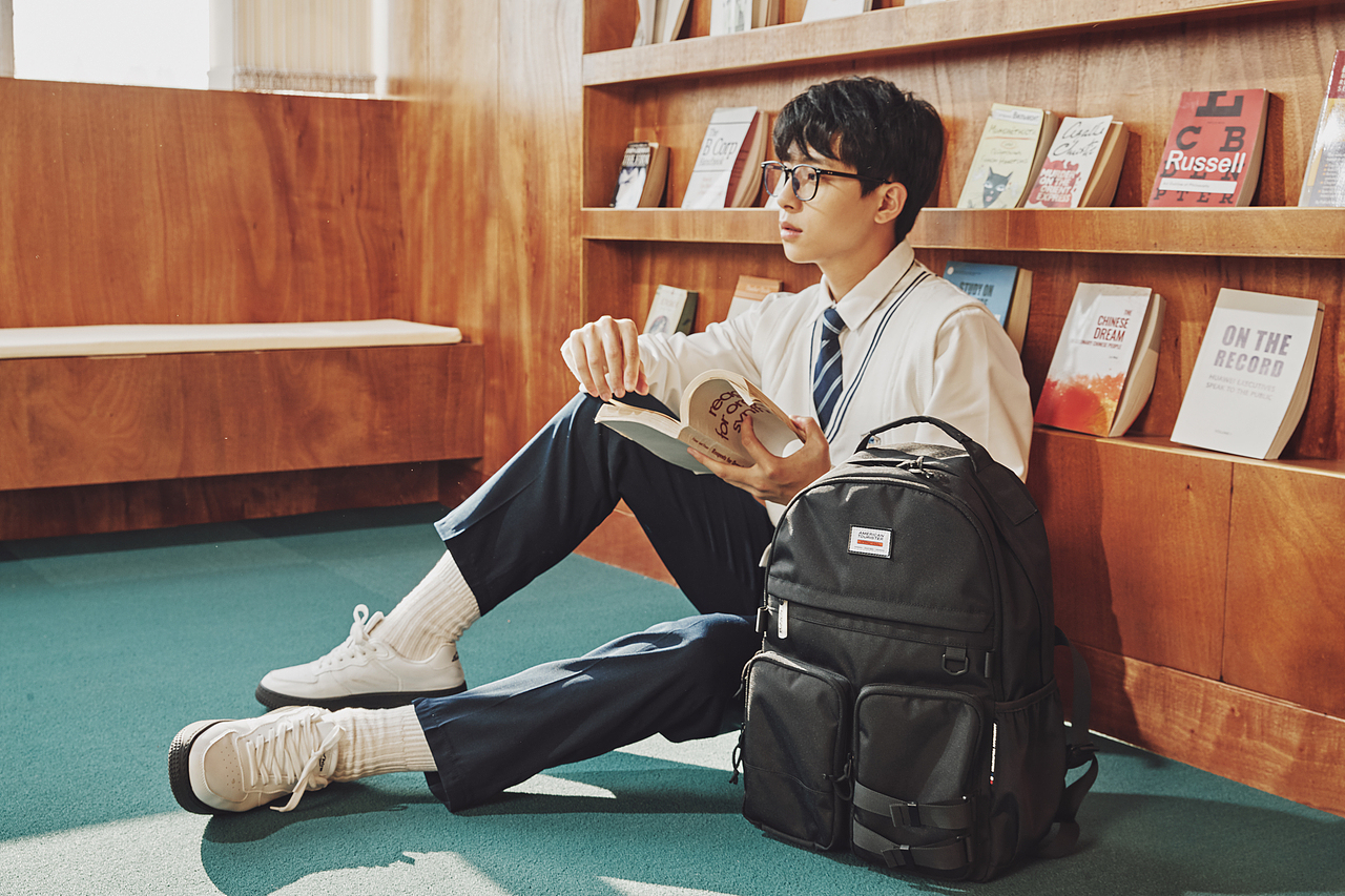 American Tourister 2022 S/S（图ZMzA1Njg1MjQ0） - 人像摄影 - 站酷设计师WaiTinG0417原创素材 - 站酷ZCOOL