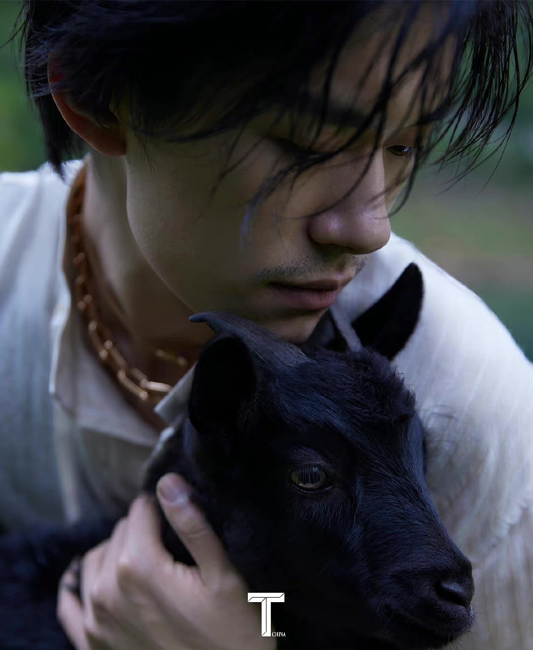 T Magazine China 易烊千璽（圖ZMzEwNzQ5NTY4） - 修圖/后期 - 站酷設計師楊震Zc原創(chuàng)素材 - 站酷ZCOOL