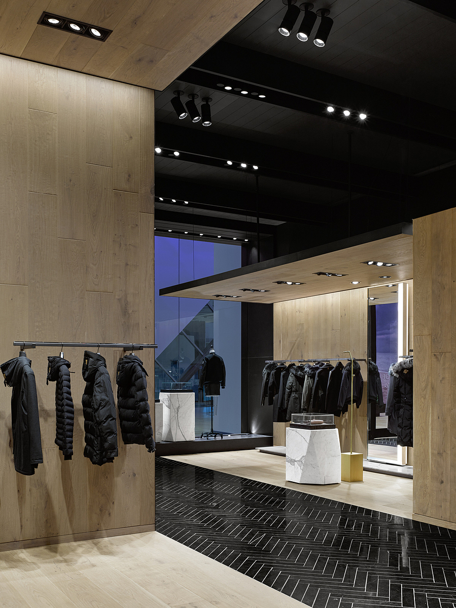 服装店设计案例鉴赏——成都专业服装店箱包店装修设计（图ZMzA0MzEyMzMy） - 商业空间设计 - 站酷设计师成都有木设计原创素材 - 站酷ZCOOL