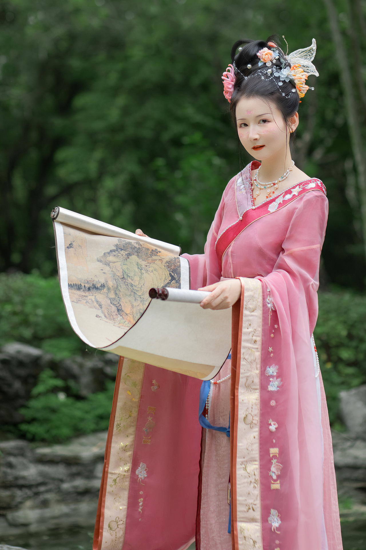 汉服花神（图ZMzM2OTE3OTQ4） - 人像摄影 - 站酷设计师九尾喵原创素材 - 站酷ZCOOL