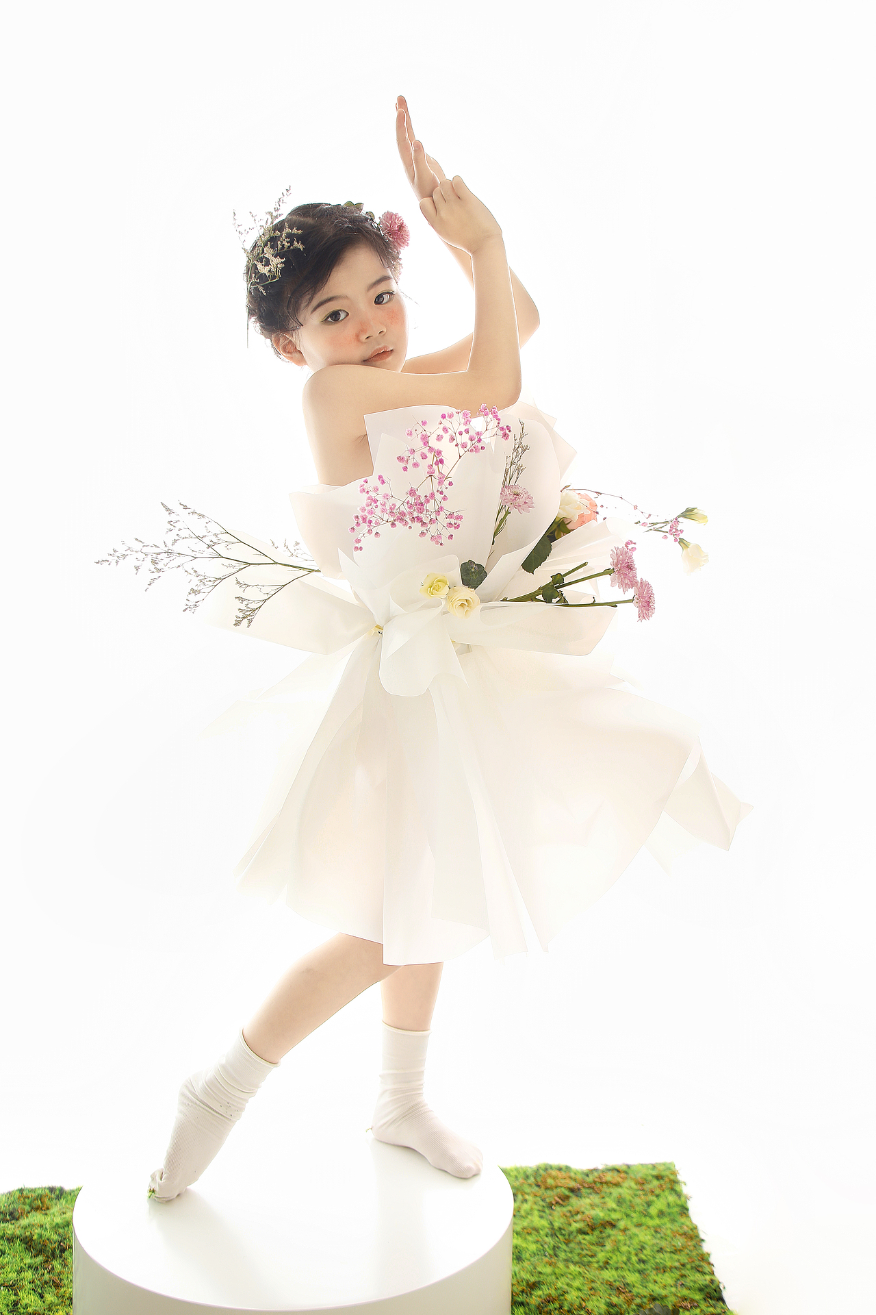 花束写真|儿童摄影（图ZMzA0MDA4Mzky） - 人像摄影 - 站酷设计师微光摄影工作室原创素材 - 站酷ZCOOL