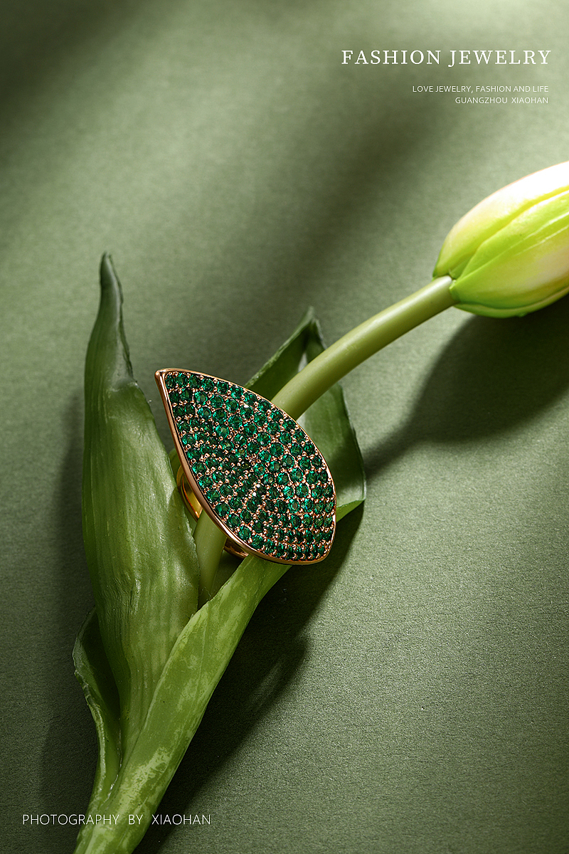 珠宝首饰拍摄 森系自然 花朵饰品 戒指 吊坠 彩宝 豪华