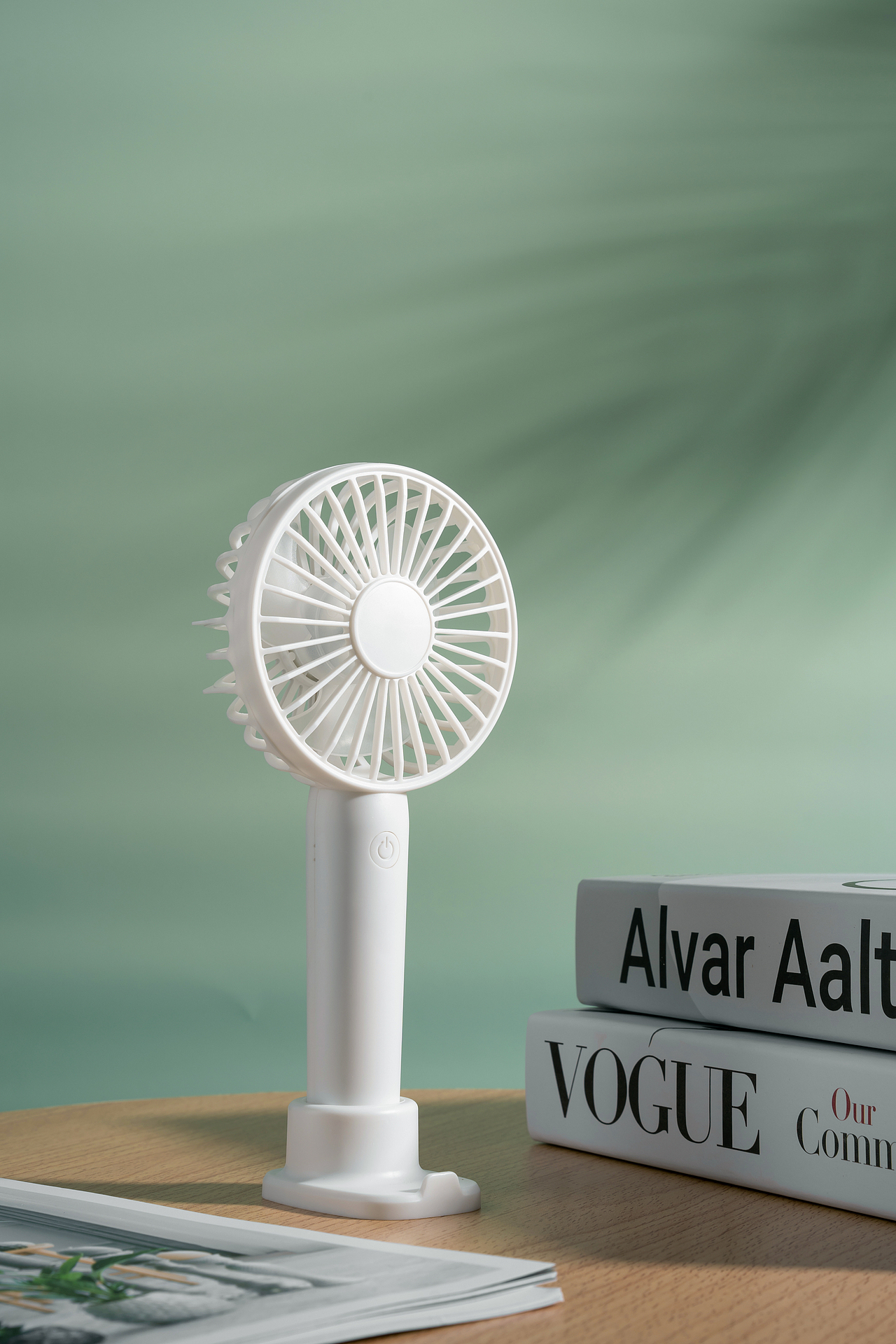 小风扇摄影 挂脖式风扇摄影（图ZMzI5ODUyNDky） - 产品摄影 - 站酷设计师摄影师修哥原创素材 - 站酷ZCOOL