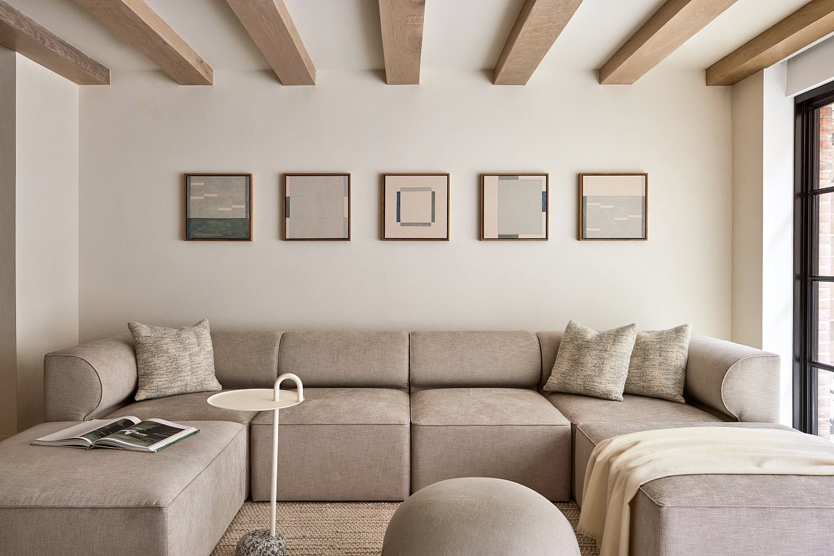 家装设计案例鉴赏——奶油色法式联排别墅装修设计