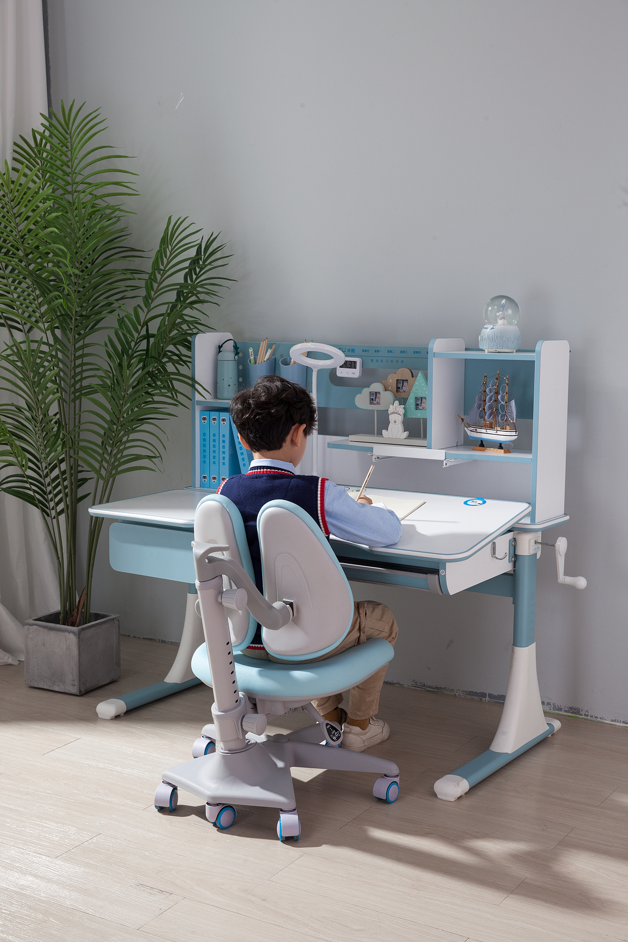 电商产品拍摄,儿童学习桌椅儿童书桌详情页设计