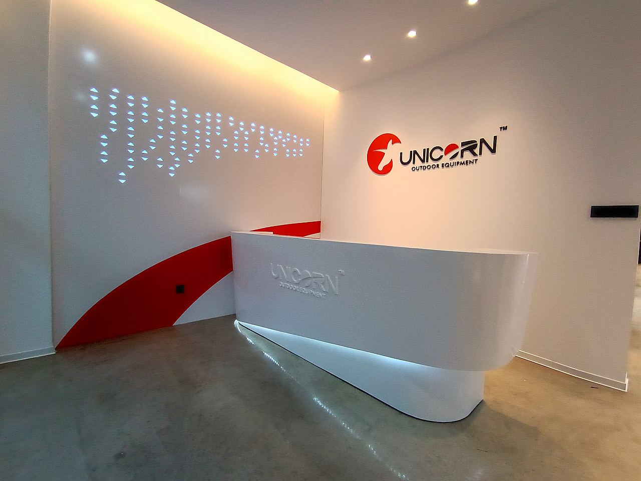 UNICORN高端办公空间设计SI/VI/总部办公/施工落地全案（图ZMzUxMjAyNDA4） - 商业空间设计 - 站酷设计师联合艺创品牌设计原创素材 - 站酷ZCOOL