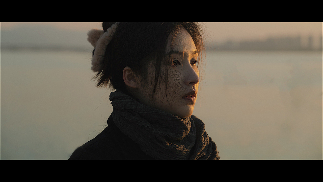 在江边看海（图ZMzYwOTY5MTQ0） - 人像摄影 - 站酷设计师若尘尘原创素材 - 站酷ZCOOL