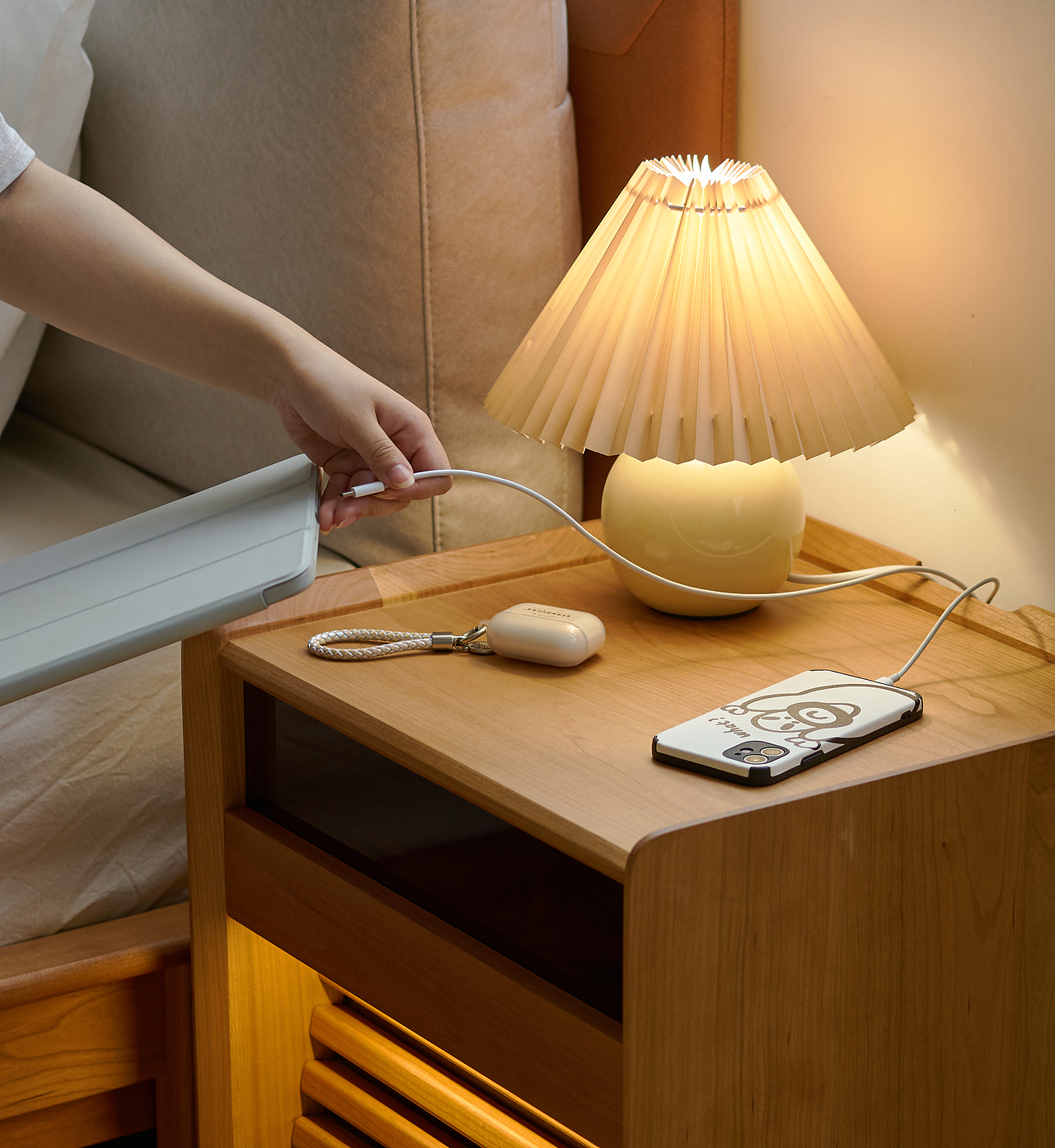 余音床头柜丨实木家具产品设计（图ZMzQzOTczMzg0） - 生活用品 - 站酷设计师小康的锅原创素材 - 站酷ZCOOL