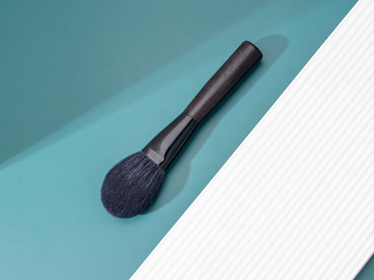 化妆刷（图ZMzAwOTIxMzUy） - 产品摄影 - 站酷设计师姚曳86原创素材 - 站酷ZCOOL