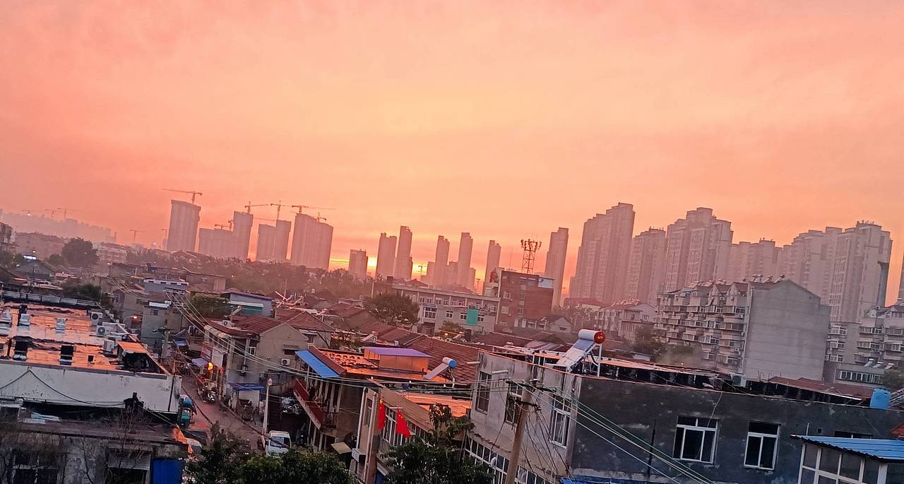 天空（圖ZMzUxNTY1NjAw） - 風(fēng)光攝影 - 站酷設(shè)計(jì)師船長(zhǎng)哥哥原創(chuàng)素材 - 站酷ZCOOL