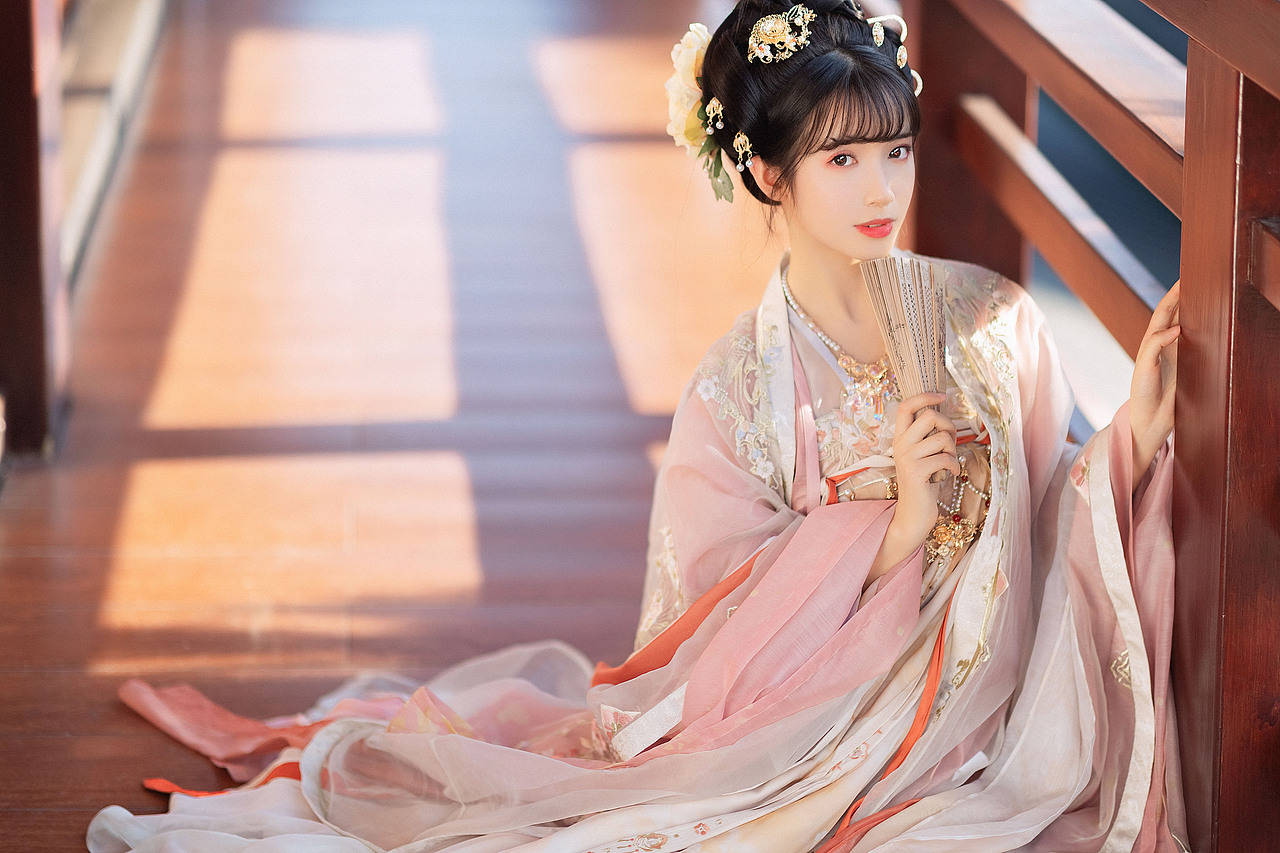 红豆相思（图ZMzI4MTAyMDYw） - 人像摄影 - 站酷设计师若寒Rock原创素材 - 站酷ZCOOL