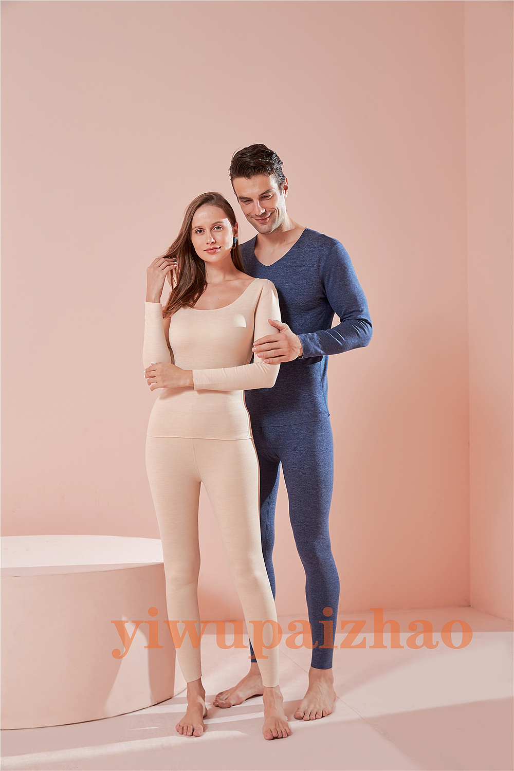 义乌保暖内衣拍照,男女外模合拍保暖内衣效果展示