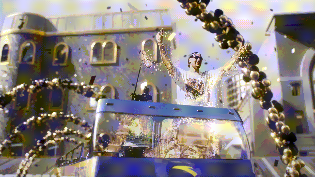 安踏2021汤普森KT运动鞋广告