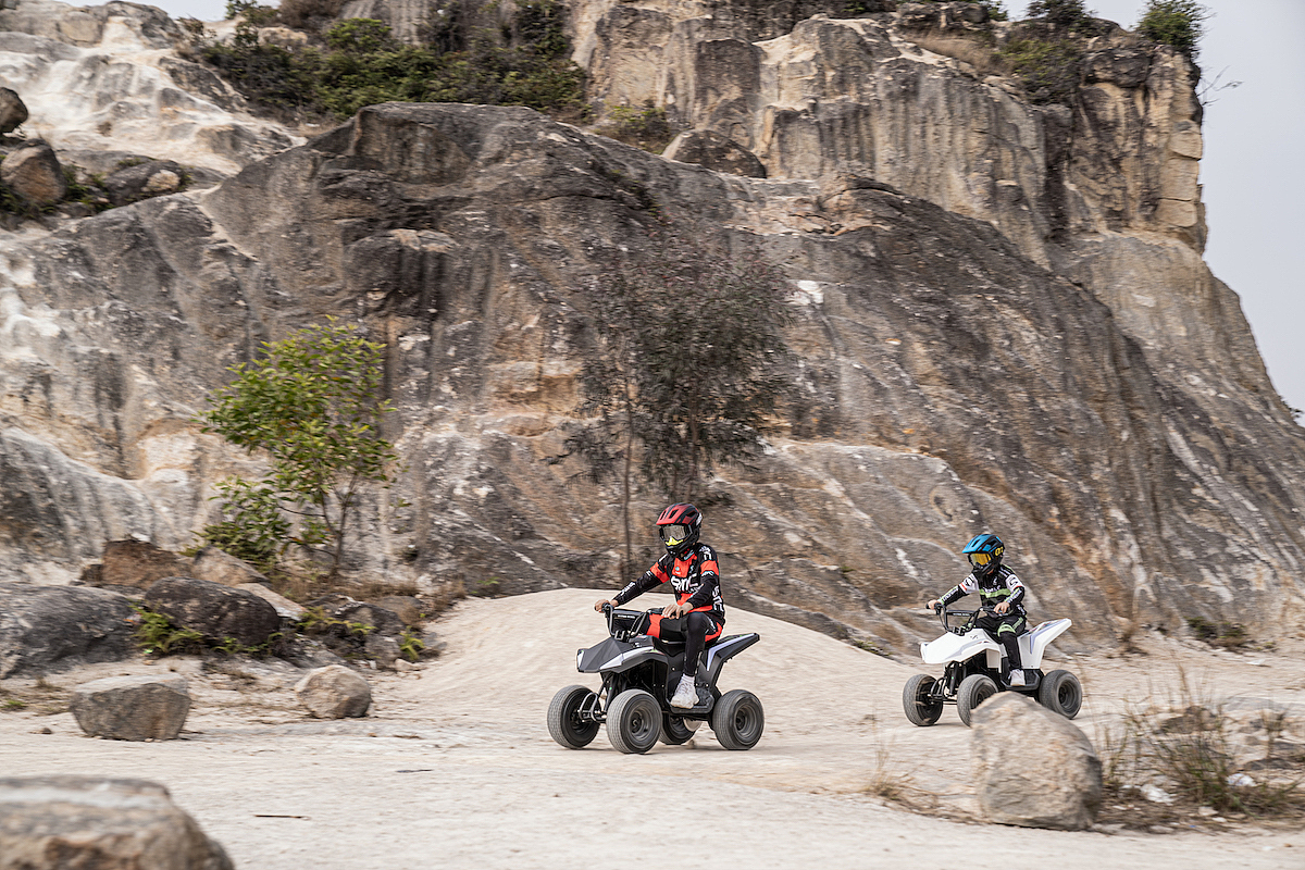 2023 hyper gogo ATV 儿童沙滩电动车越野版电商视频