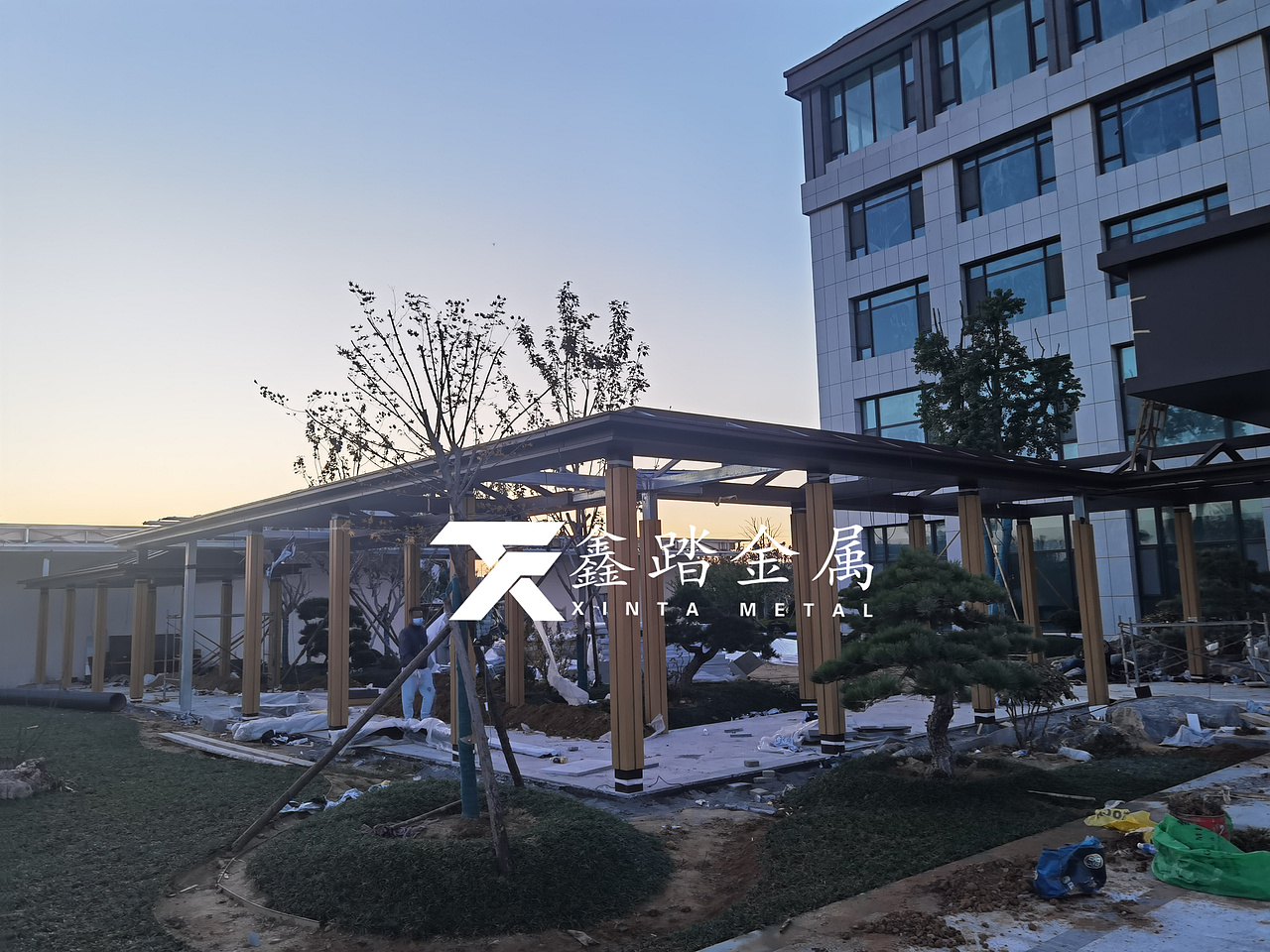 户外仿古铜不锈钢连廊、室外不锈钢金属廊架凉亭