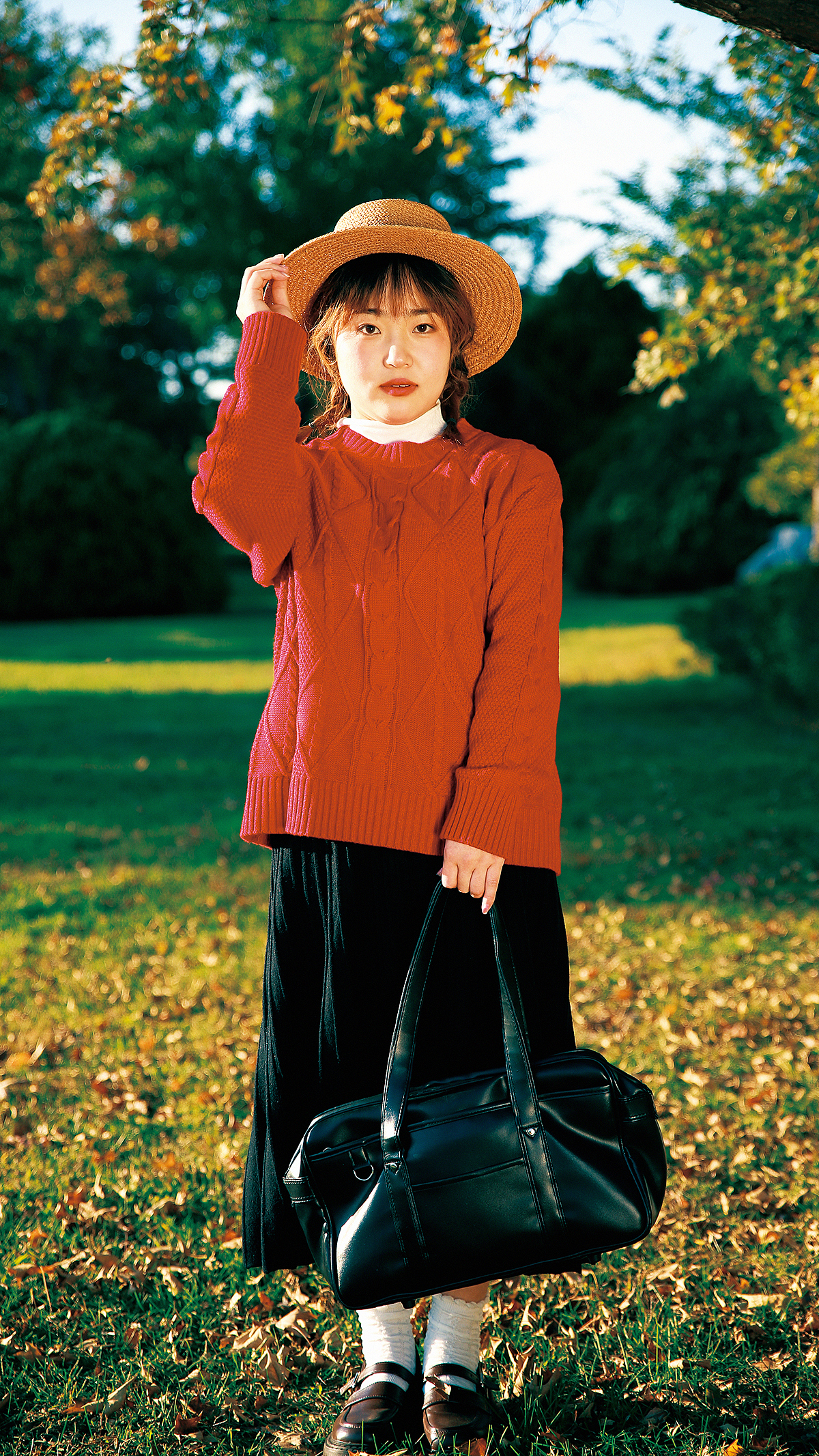 一组深秋仿胶片的写真（图ZMzIxMzY3NzU2） - 人像摄影 - 站酷设计师张小鬼photo原创素材 - 站酷ZCOOL