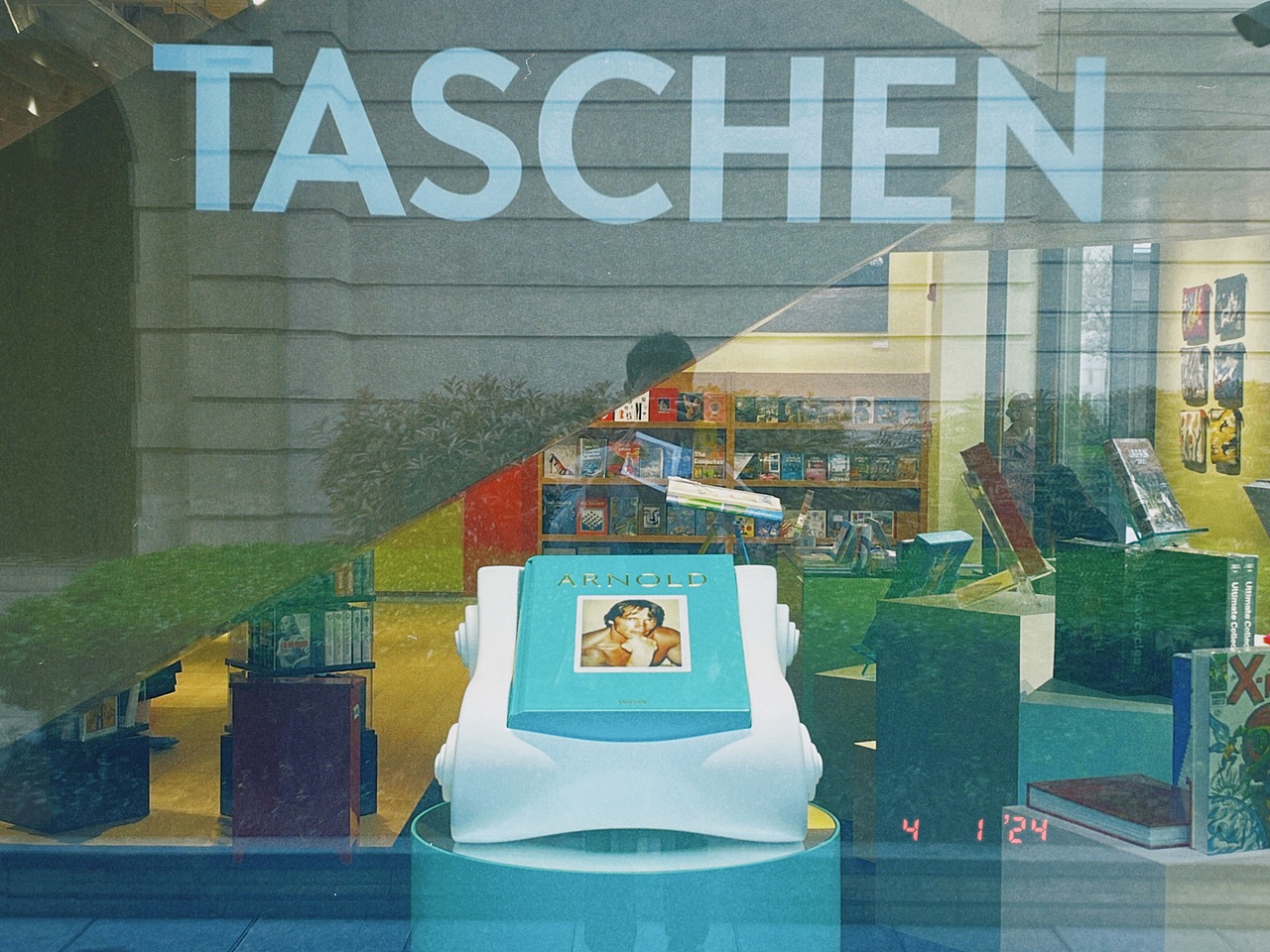 “用一本书改变世界” TSASCHEN 探店！