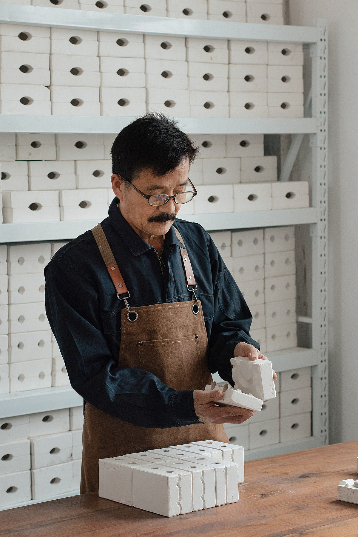 16开Ceramics Visual Identity and Packaging（图ZMzQ4NjkwNDUy） - 品牌 - 站酷设计师lowkeydesign原创素材 - 站酷ZCOOL