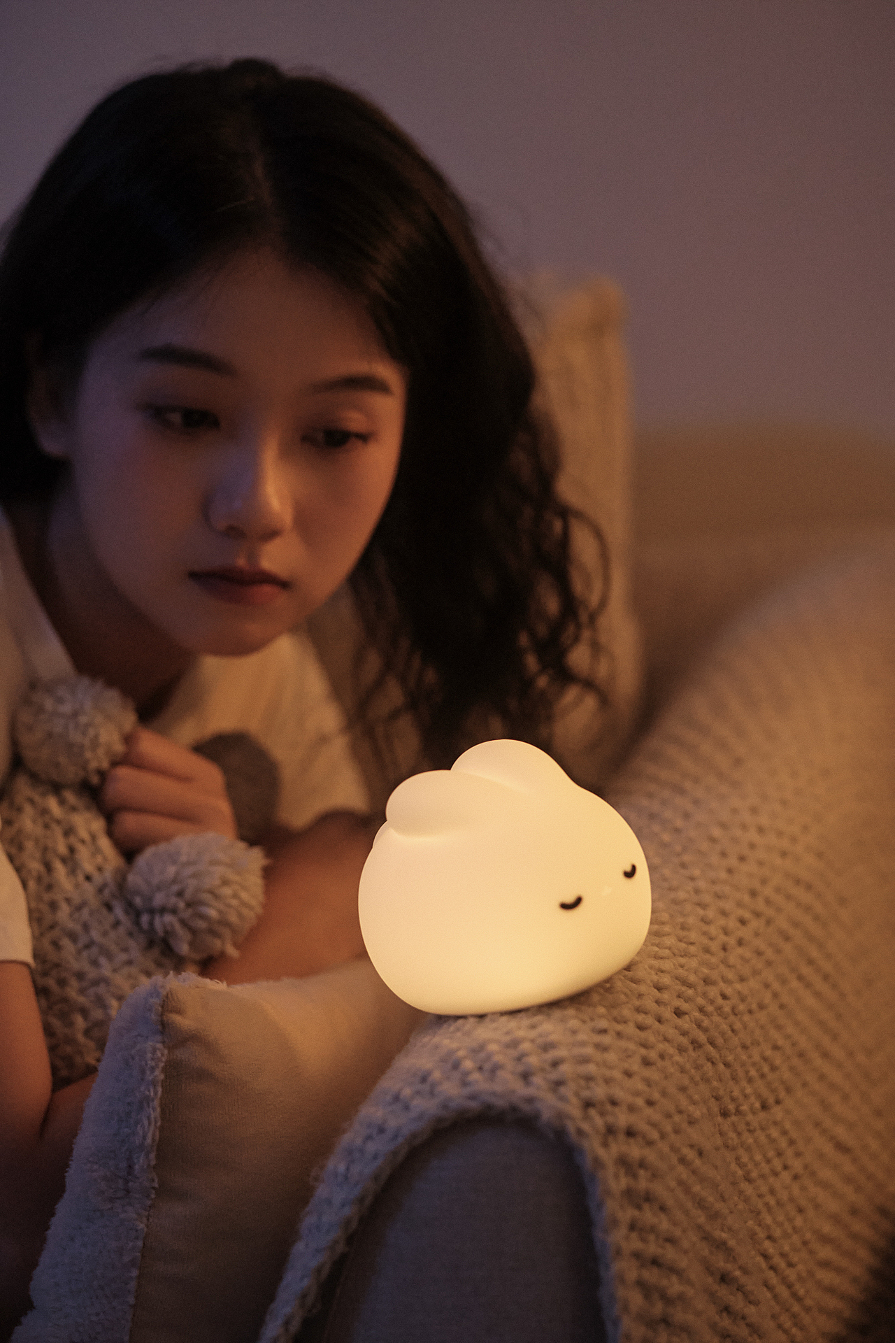 随手拍丨梦幻兔伴睡灯（图ZMzQ5MjI5NzE2） - 产品摄影 - 站酷设计师白底图原创素材 - 站酷ZCOOL