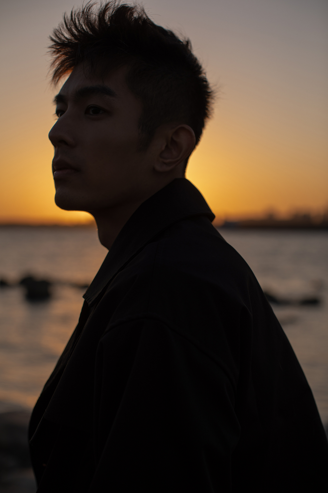 沉溺于橘色的晚风