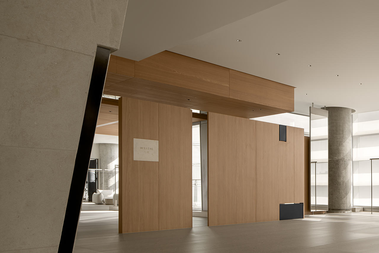 深圳WEIZHI服饰|MOOTHAN. DESIGN