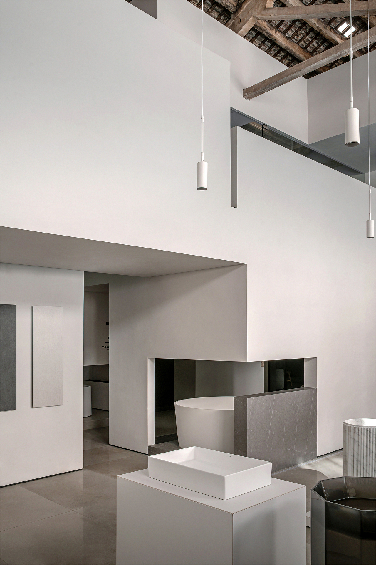 LEW丨厂房改造丨卫浴美学空间（图ZMzAwMjgxMjEy） - 商业空间设计 - 站酷设计师里与外创意原创素材 - 站酷ZCOOL