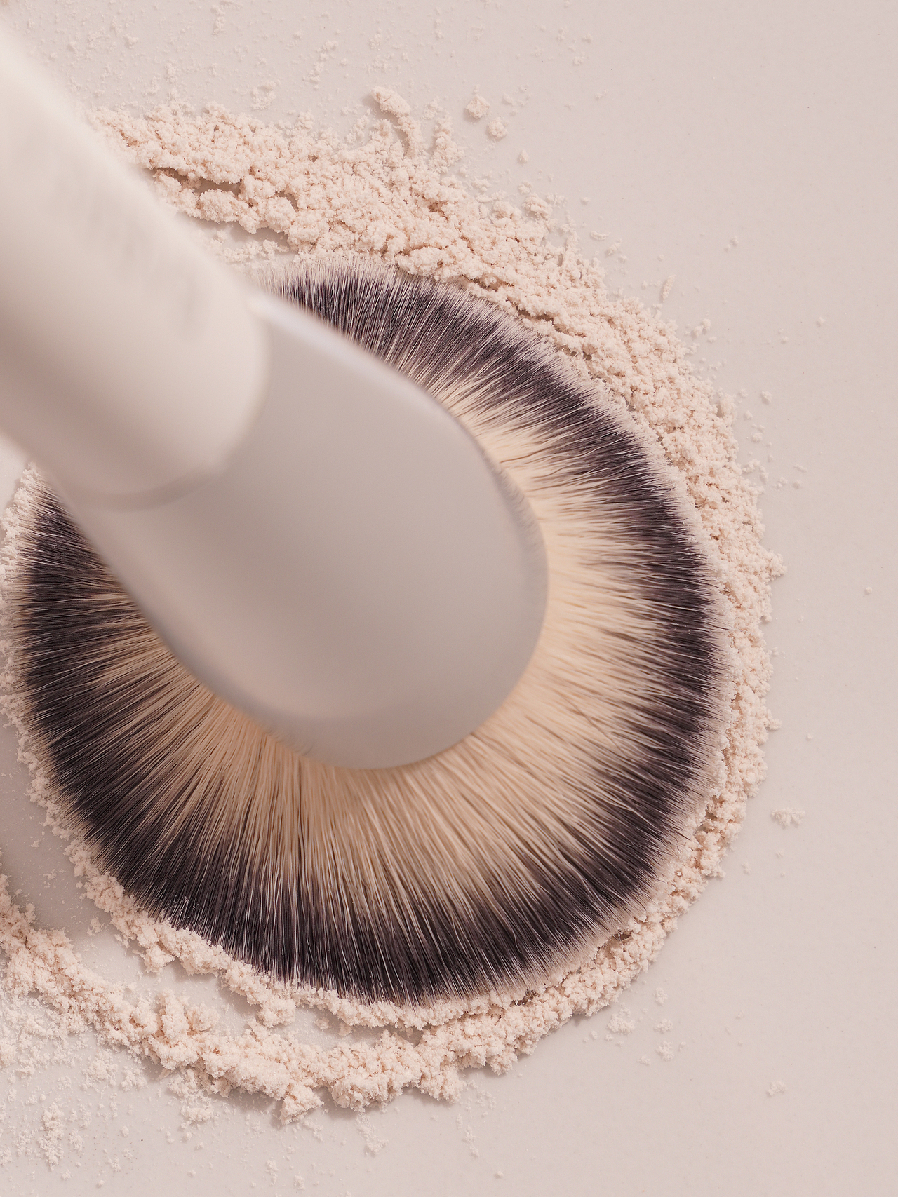 化妆刷 轻质 美妆工具 产品静物 摄影（图ZMjk2OTE0NzQw） - 产品摄影 - 站酷设计师v大梨呀原创素材 - 站酷ZCOOL