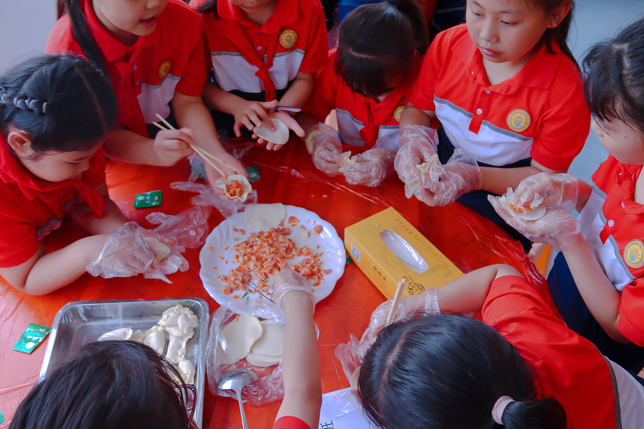 走出教室,走进田间丨后溪小学走进文源山现代农业基地