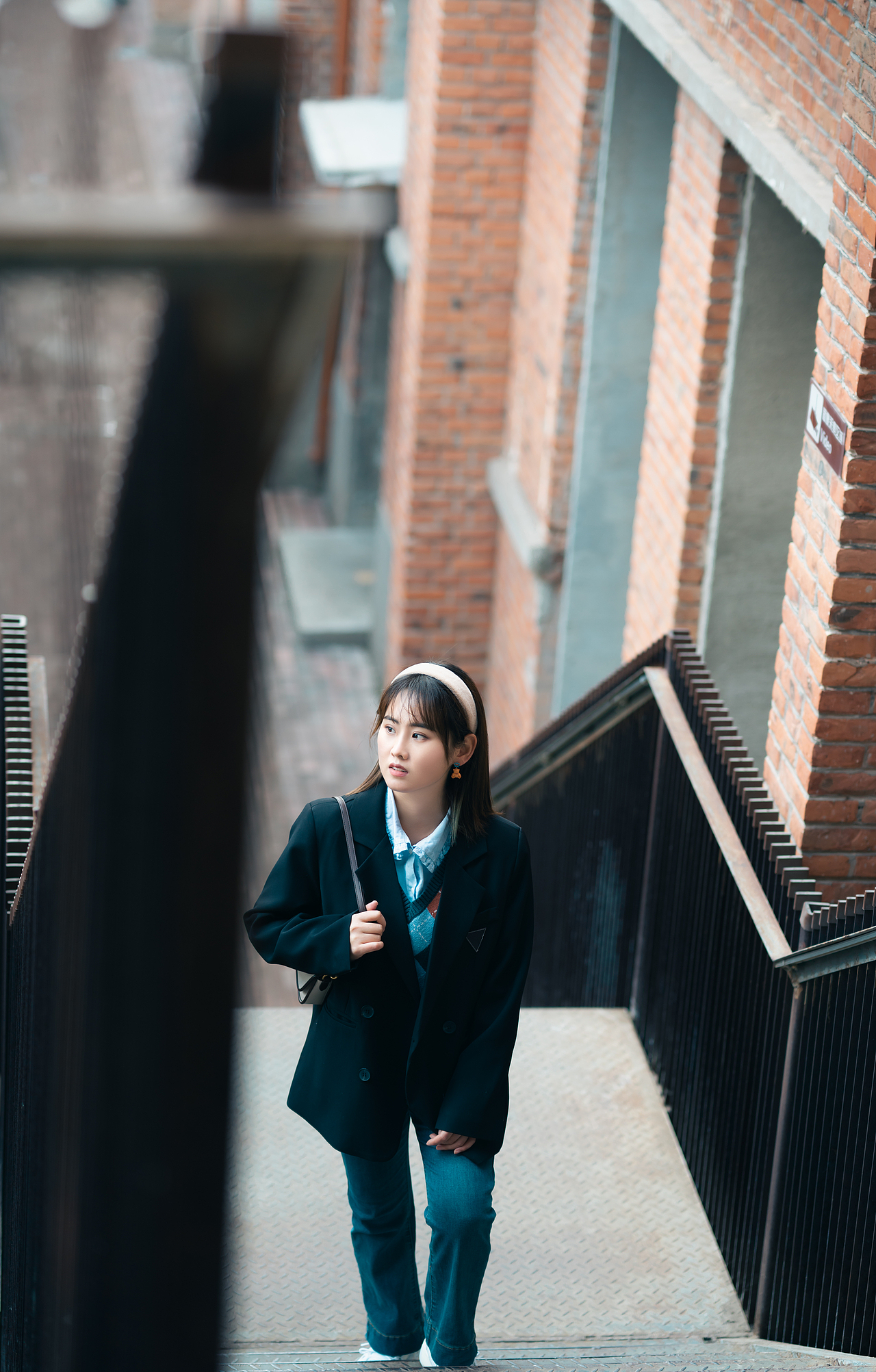 去77文创园拍写真？（图ZMzA5MjE1NDgw） - 人像摄影 - 站酷设计师良智Jerry原创素材 - 站酷ZCOOL