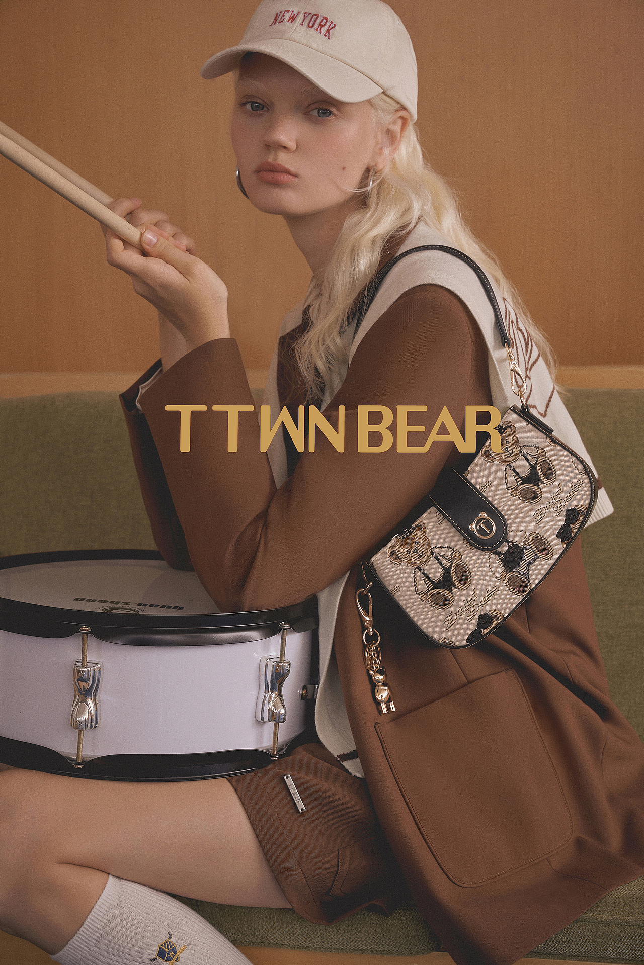 TTWN BEAR（图ZMzE0NDAzNzE2） - 时尚/艺术摄影 - 站酷设计师JaneQStudio原创素材 - 站酷ZCOOL
