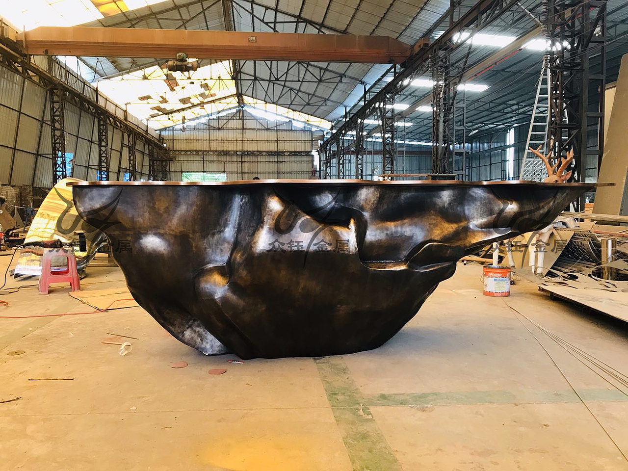 纯手工锻打锤纹黄铜吧台 手工锻打肌理