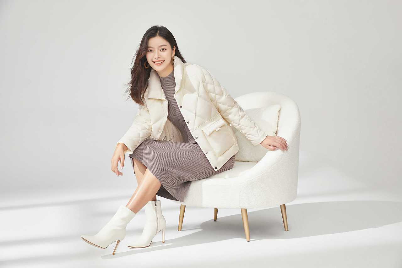 黛丽女士羽绒服（图ZMzEyOTUwNTQ0） - 人像摄影 - 站酷设计师Pandastudio510原创素材 - 站酷ZCOOL