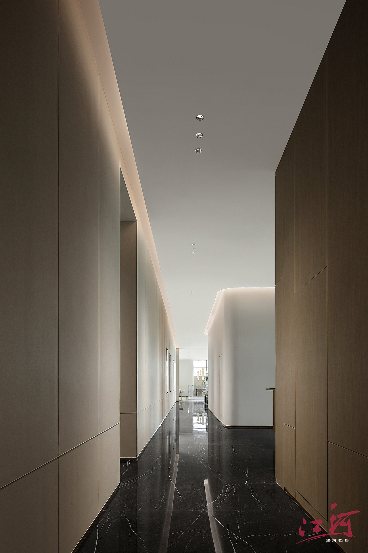 办公空间摄影|探索高大空间中的原始质感（图ZMzY2MTU2NTky） - 环境/建筑摄影 - 站酷设计师室内空间摄影原创素材 - 站酷ZCOOL