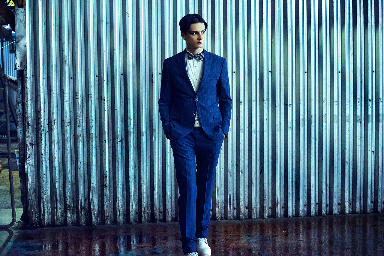 重工业场景男装拍摄（图ZMzAyMTQ1NDMy） - 人像摄影 - 站酷设计师摄影师张权原创素材 - 站酷ZCOOL