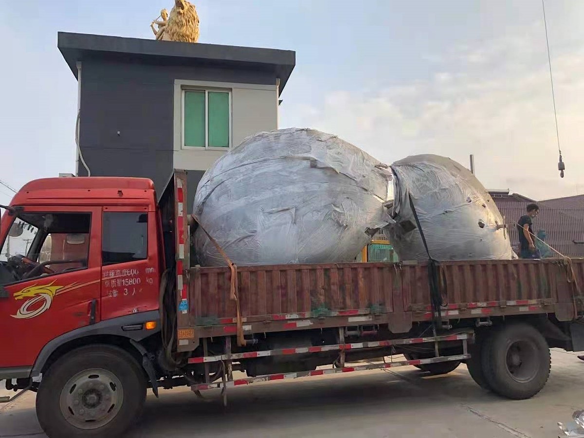 青浦网红打卡镜面雕塑 抽象花生不锈钢雕塑定制