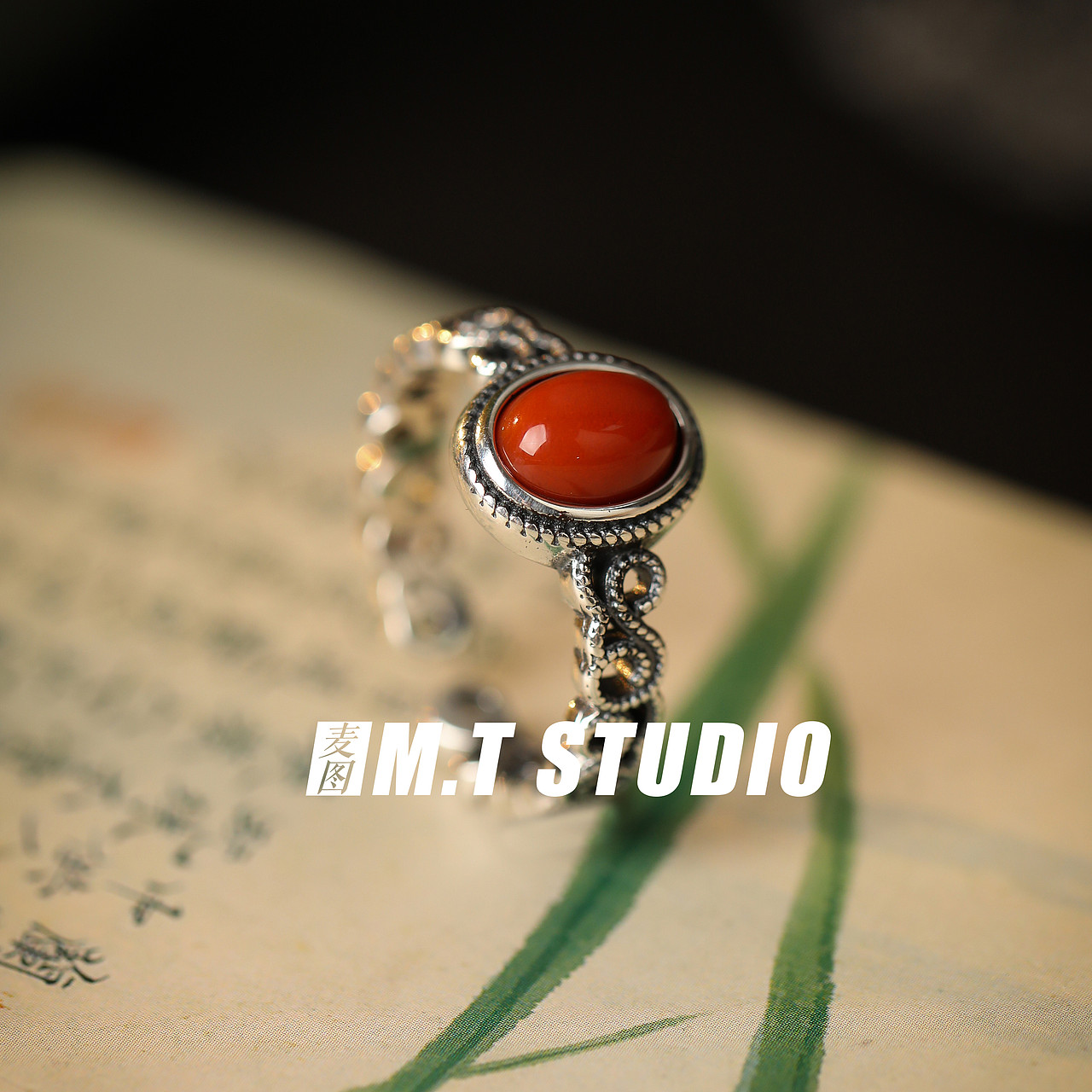 珠宝饰品静物拍摄 古风暗系静物拍照 义乌淘宝摄影