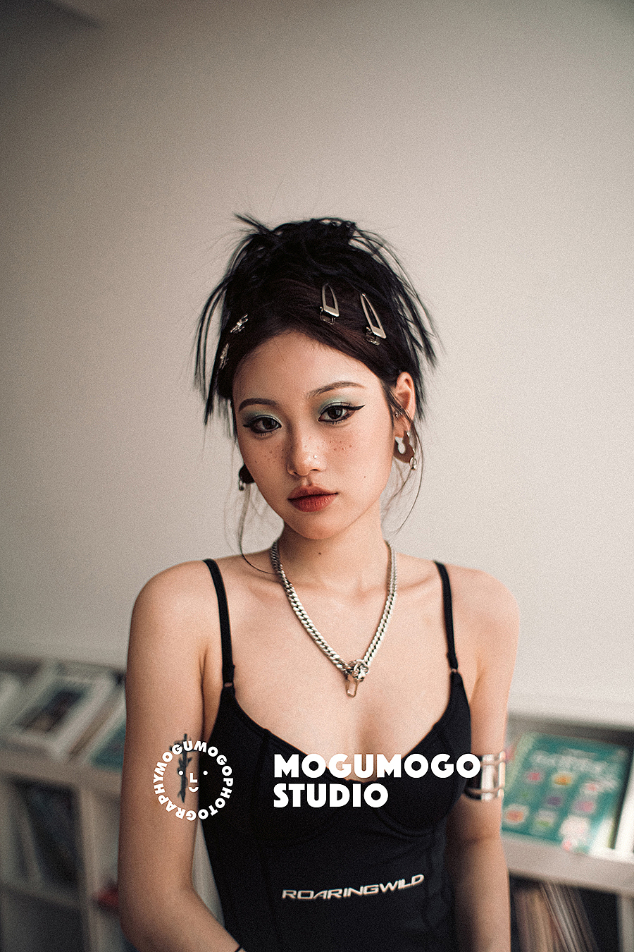 未来感女孩（图ZMzA2Nzc0NTk2） - 人像摄影 - 站酷设计师摄影师麻奈原创素材 - 站酷ZCOOL