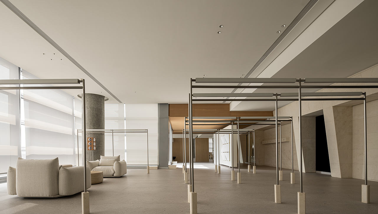 深圳WEIZHI服饰|MOOTHAN. DESIGN